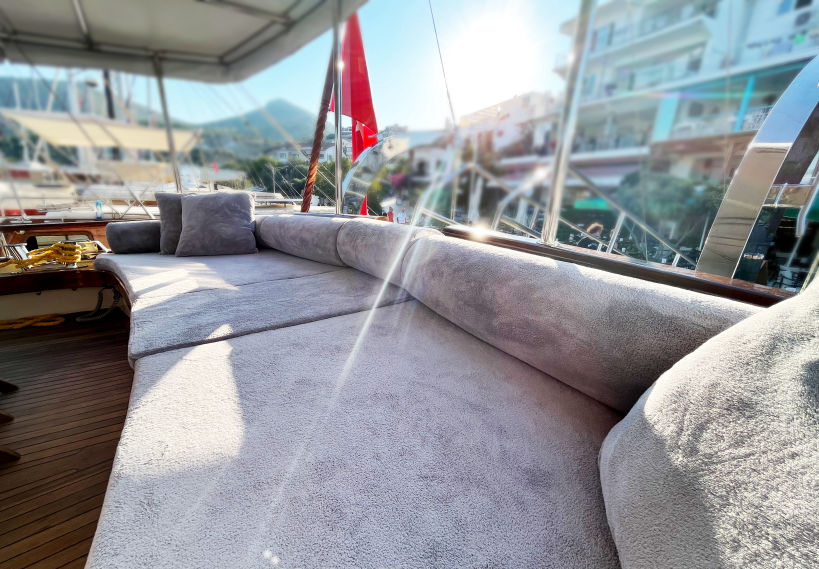 Everday Holiday Yachting